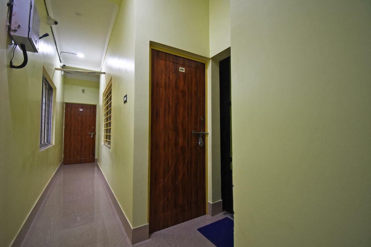 Oyo 43461 Atithya Guest House Sri Niketan Luaran gambar